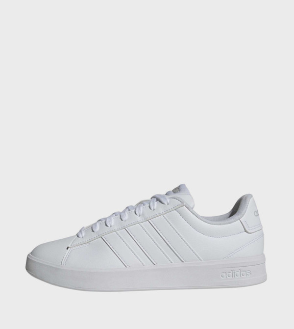Adidas  Sneakers - White Low Top
