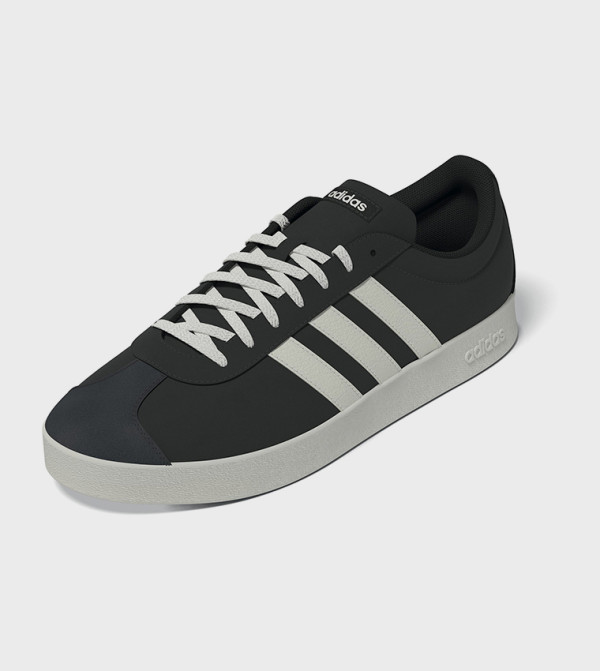 Adidas  Sneakers - Black Low Top