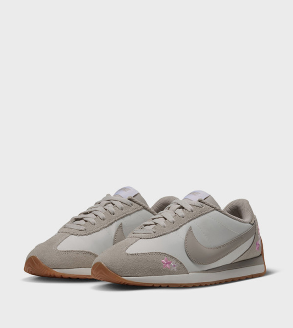 Nike Nike - Beige Low Top