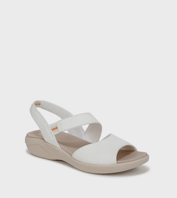 بيزيس  - أبيض Flat Sandals