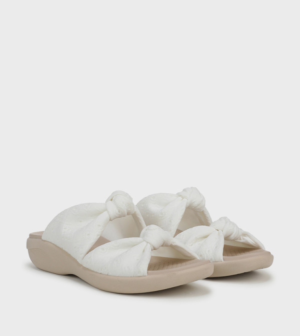 لايف سترايد لايف سترايد - أبيض Flat Sandals