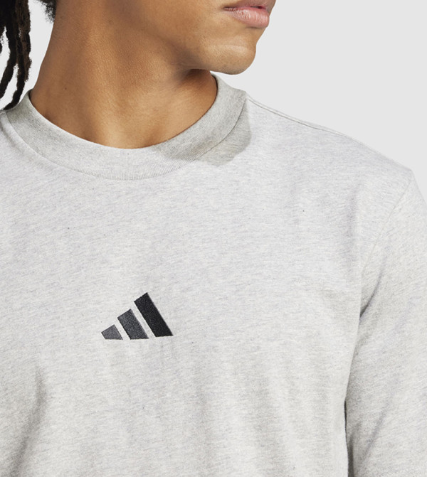 اديداس  ملابس - رمادي Round Neck T-Shirts