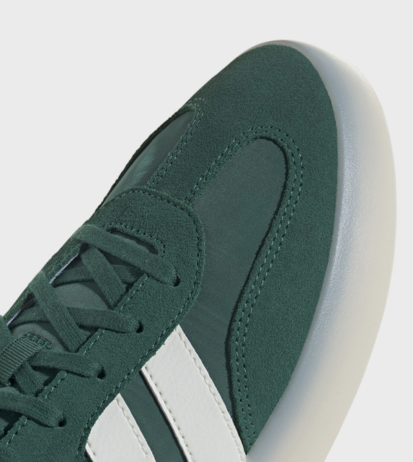 اديداس اديداس - أخضر أحذية برقبة منخفضة 