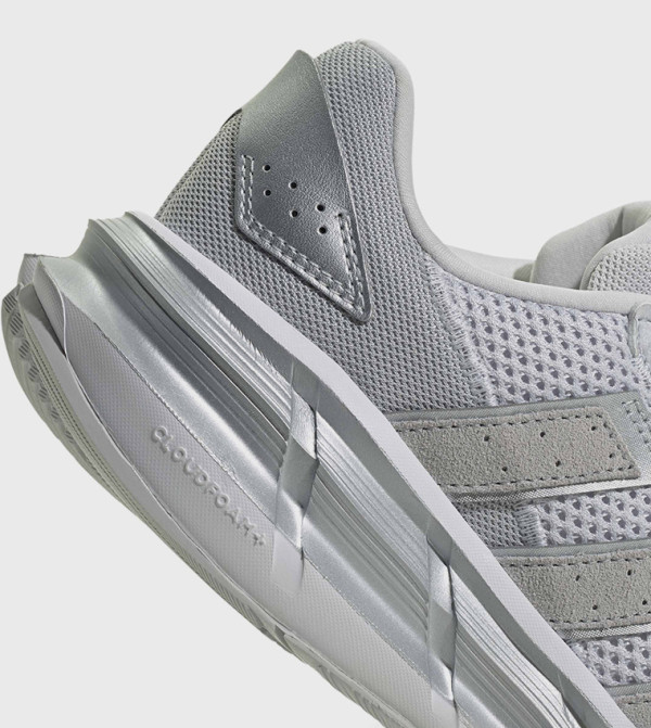 اديداس اديداس - رمادي أحذية برقبة منخفضة 