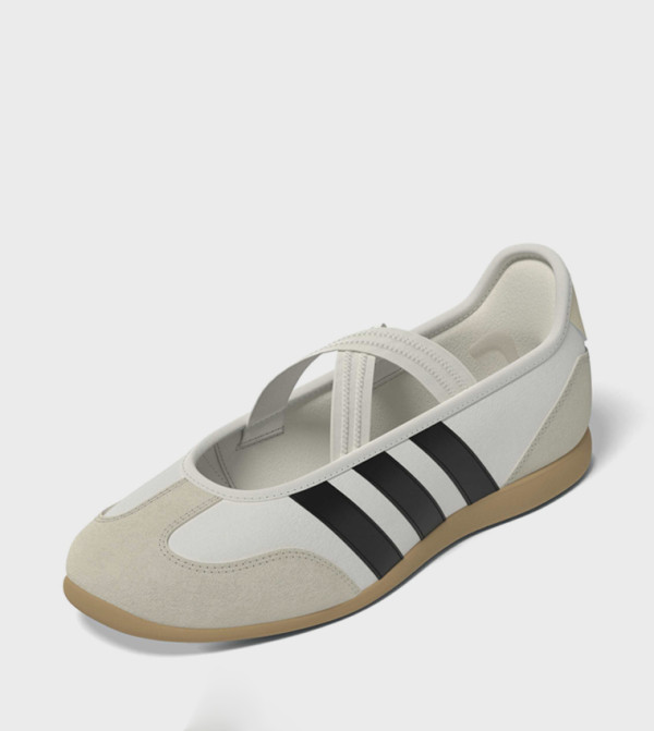 Adidas  Mary Janes - White Mary Janes