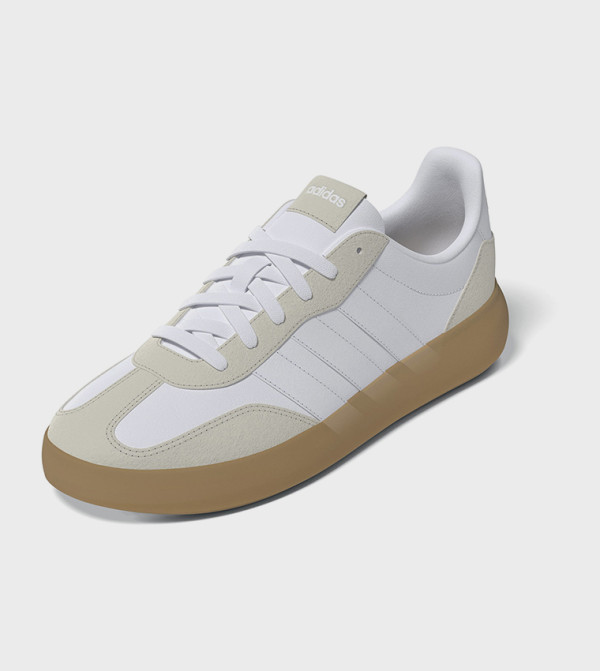 اديداس  أحذية - أبيض صندل