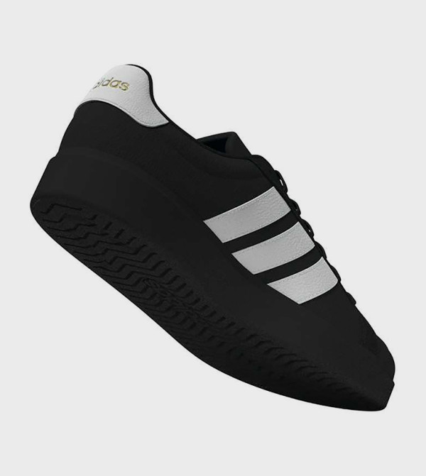 Adidas  Sneakers - Black Low Top