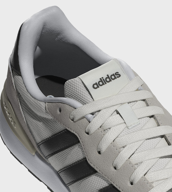 Adidas Adidas - White Low Top