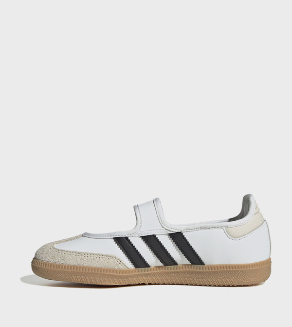 Adidas  Footwear - White Low Top