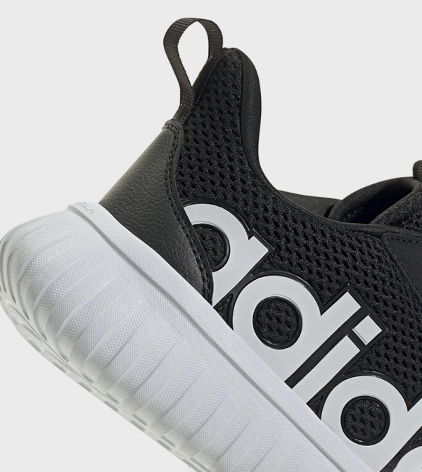 اديداس أحذية سنيكرز - أسود أحذية برقبة منخفضة