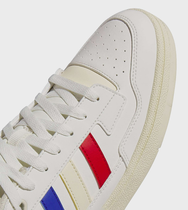 Adidas  Shoes - Off White Low Top