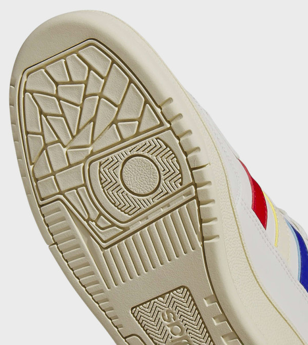 Adidas  Shoes - Off White Low Top