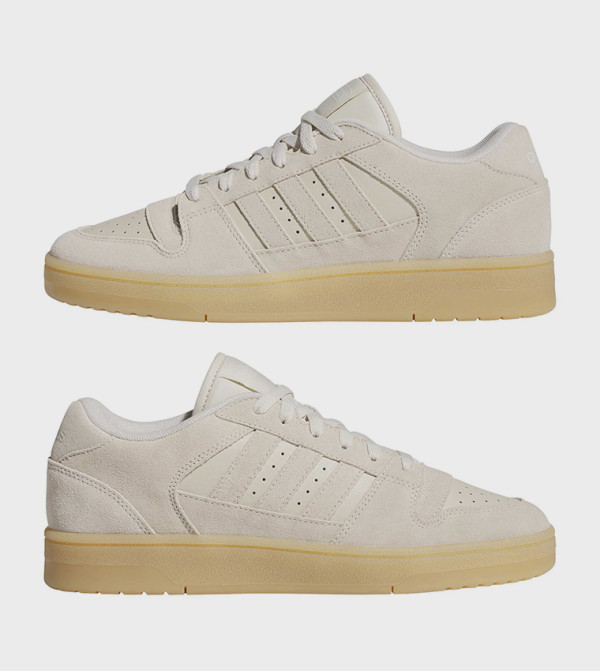 اديداس  أحذية سنيكرز - بيج أحذية برقبة منخفضة 