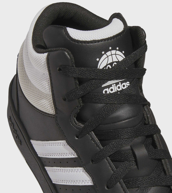 Adidas  Sneakers - Black Low Top