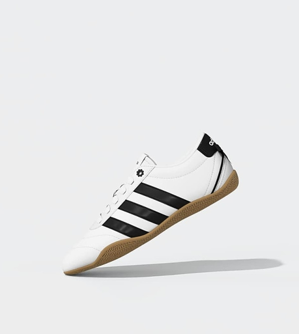 Adidas  Sneakers - White Low Top