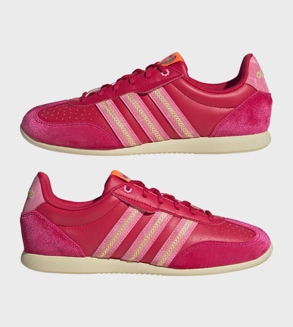 Adidas Adidas - Red Low Top