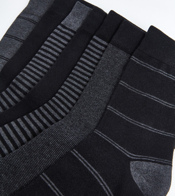 اٍل سي واي كيكي  جوارب   - متعدد Calf Length Socks