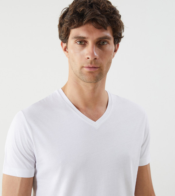 LC Waikiki V-Neck T-Shirts - White V-Neck T-Shirts