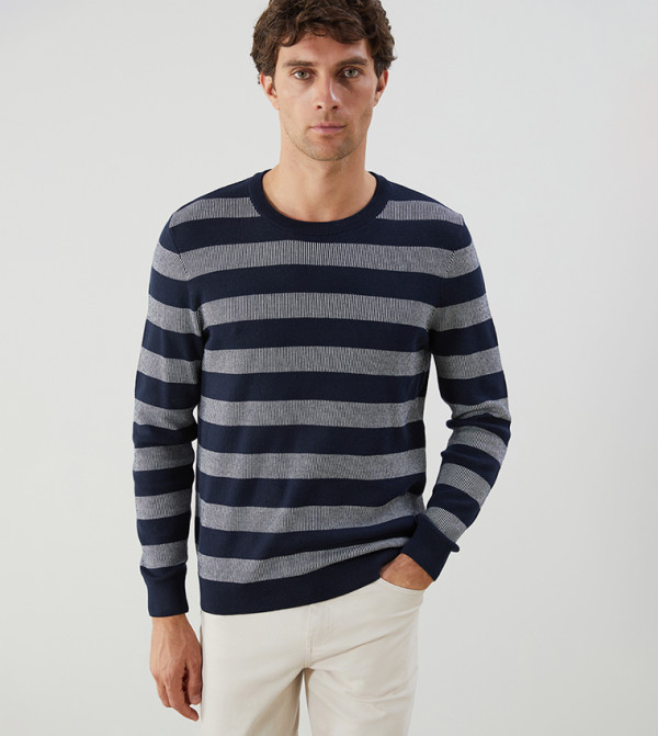 اٍل سي واي كيكي  سترات بياقة دائرية - متعدد Round Neck Sweaters