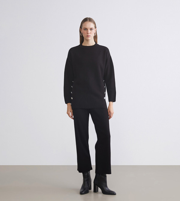 LC Waikiki  Sweaters - Black Round Neck Sweaters