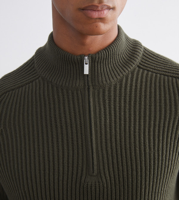 اٍل سي واي كيكي  سترات بياقة السلحفاة  - زيتي  Turtle neck Sweaters