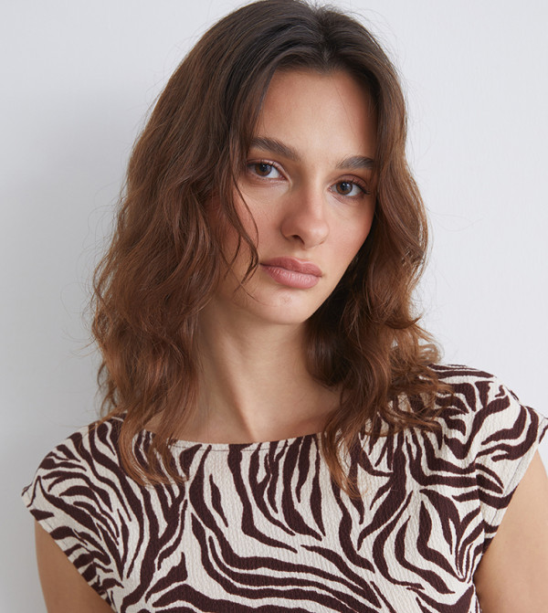 اٍل سي واي كيكي  توبات قصيرة - بني  Cropped Tops