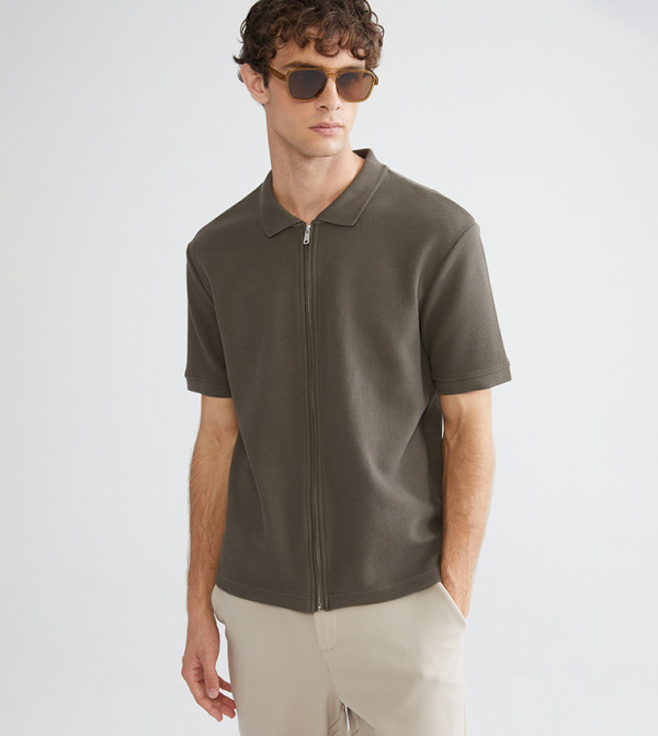 LC Waikiki LC Waikiki - Khaki Short Sleeves