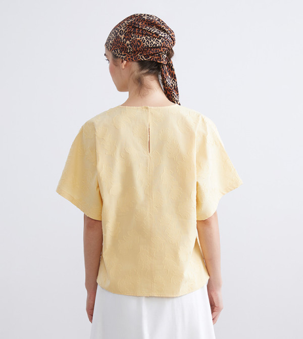 اٍل سي واي كيكي  توبات كاجوال  - أصفر Casual Tops