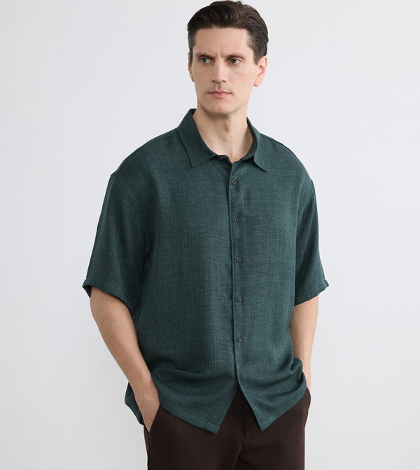 LC Waikiki LC Waikiki - Green Short Sleeves