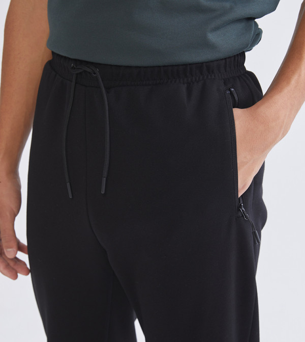 اٍل سي واي كيكي  ملابس - أسود جوغر