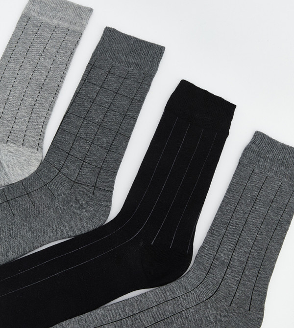 اٍل سي واي كيكي  جوارب   - متعدد Calf Length Socks