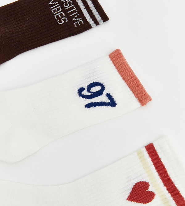 اٍل سي واي كيكي  جوارب للمنتصف الساق  - متعدد Calf Length Socks