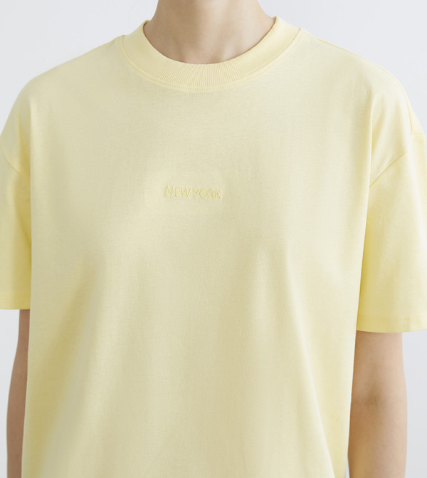 LC Waikiki LC Waikiki - Yellow Short Sleeve T-Shirts