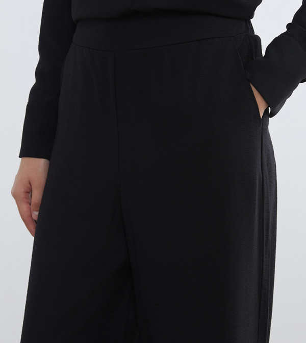 LC Waikiki LC Waikiki - Black Casual Pants