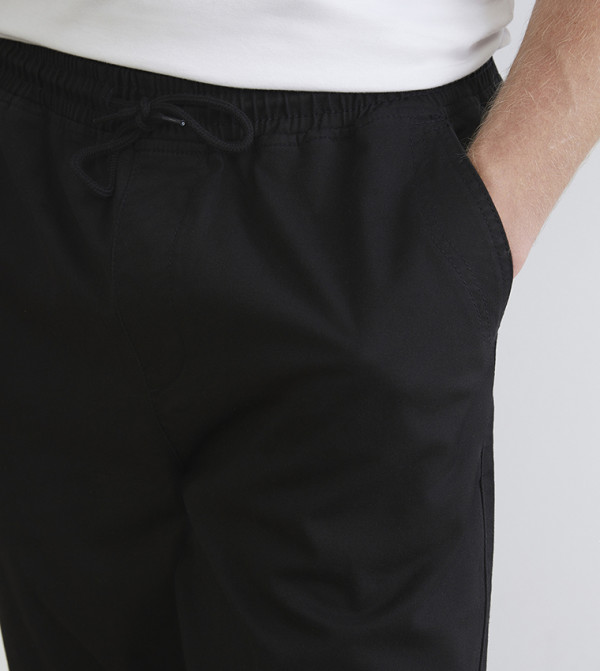 LC Waikiki Joggers - BLACK Joggers
