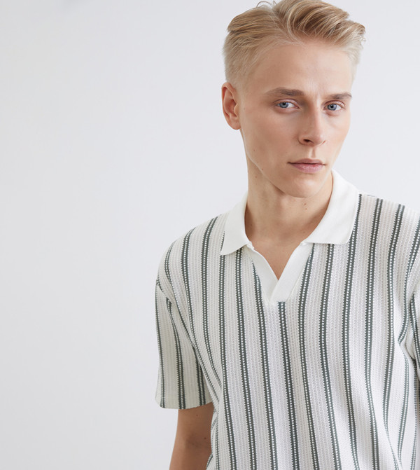 اٍل سي واي كيكي  ملابس - أخضر قمصان بولو