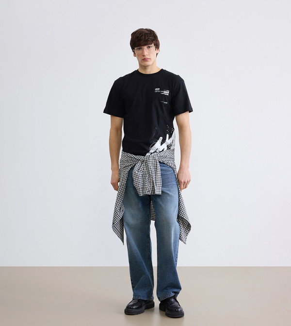 اٍل سي واي كيكي اٍل سي واي كيكي - أسود Round Neck T-Shirts