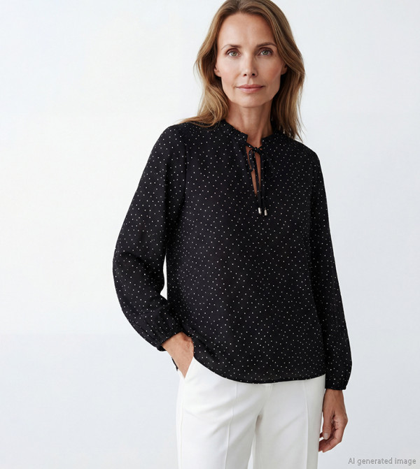 اٍل سي واي كيكي  بلوزات - أسود Casual Tops