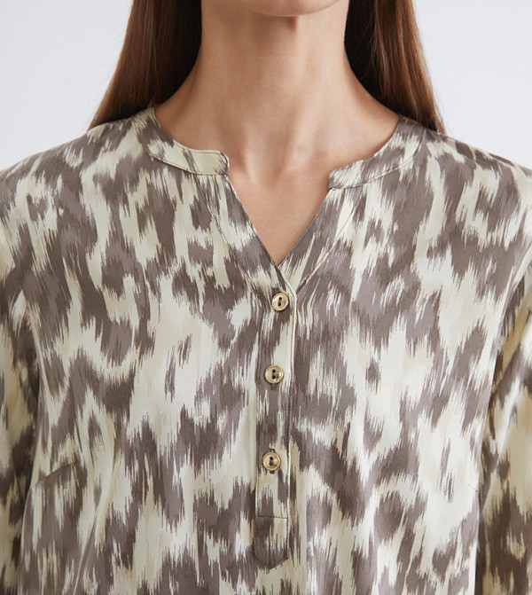 اٍل سي واي كيكي  بلوزات - بني  Casual Tops