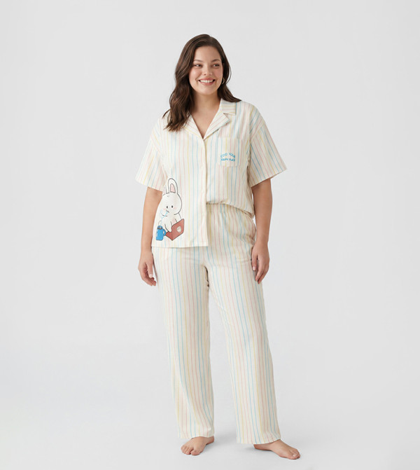 اٍل سي واي كيكي أطقم بيجاما - بيج Pyjama Set