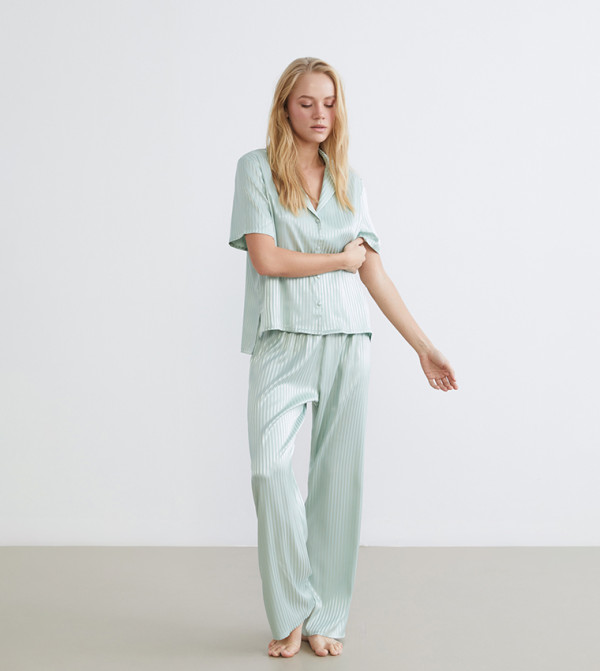 اٍل سي واي كيكي  أطقم بيجاما  - أخضر فاتح Pyjama Set