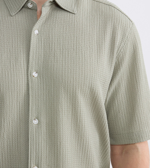 LC Waikiki LC Waikiki - Green Short Sleeves