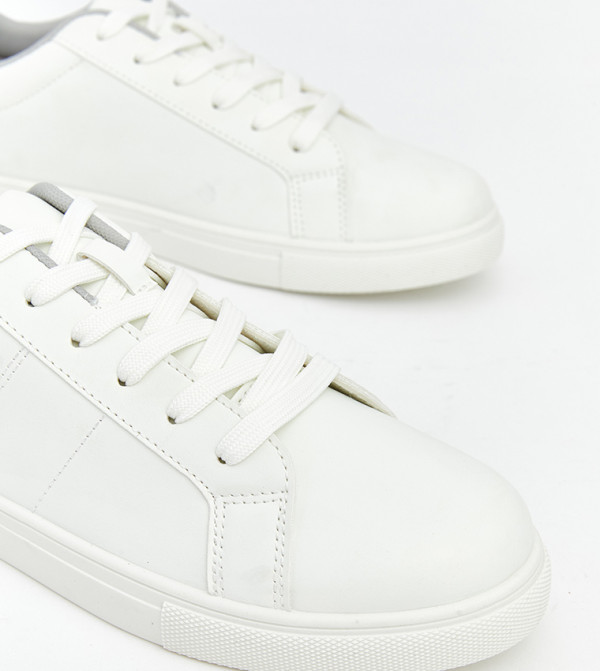 LC Waikiki LC Waikiki - White Low Top