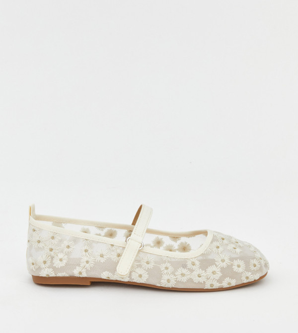 LC Waikiki  girls-craft-pretty-summer - Ecru Casual Shoes