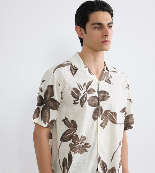 LC Waikiki LC Waikiki - Brown Short Sleeves