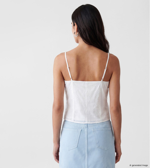 اٍل سي واي كيكي  توبات بلا أكمام  - أبيض Sleeveless Tops