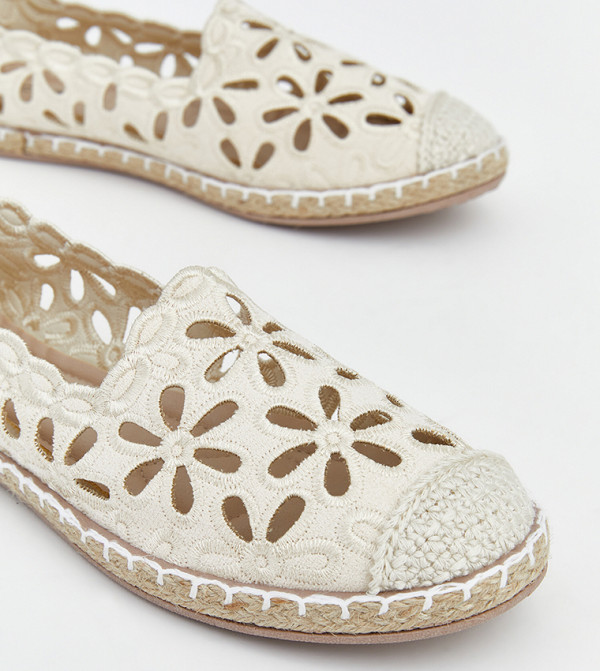 LC Waikiki LC Waikiki - Beige Espadrilles