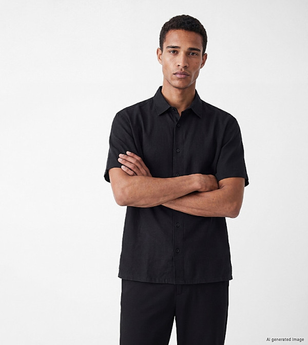 اٍل سي واي كيكي  أكمام قصيرة - أسود Short Sleeves