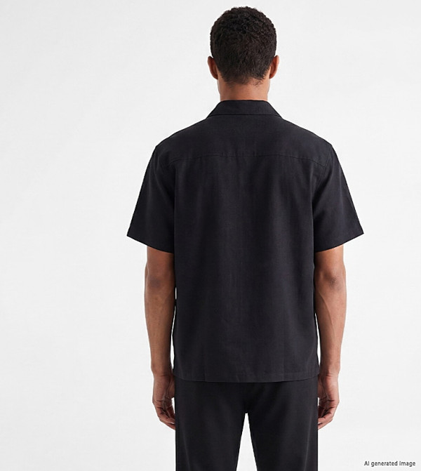 اٍل سي واي كيكي  أكمام قصيرة - أسود Short Sleeves