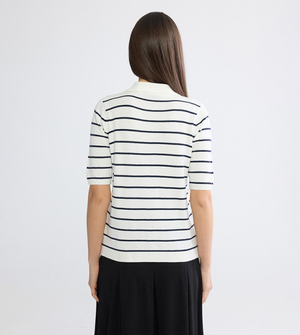 LC Waikiki LC Waikiki - White Round Neck Sweaters